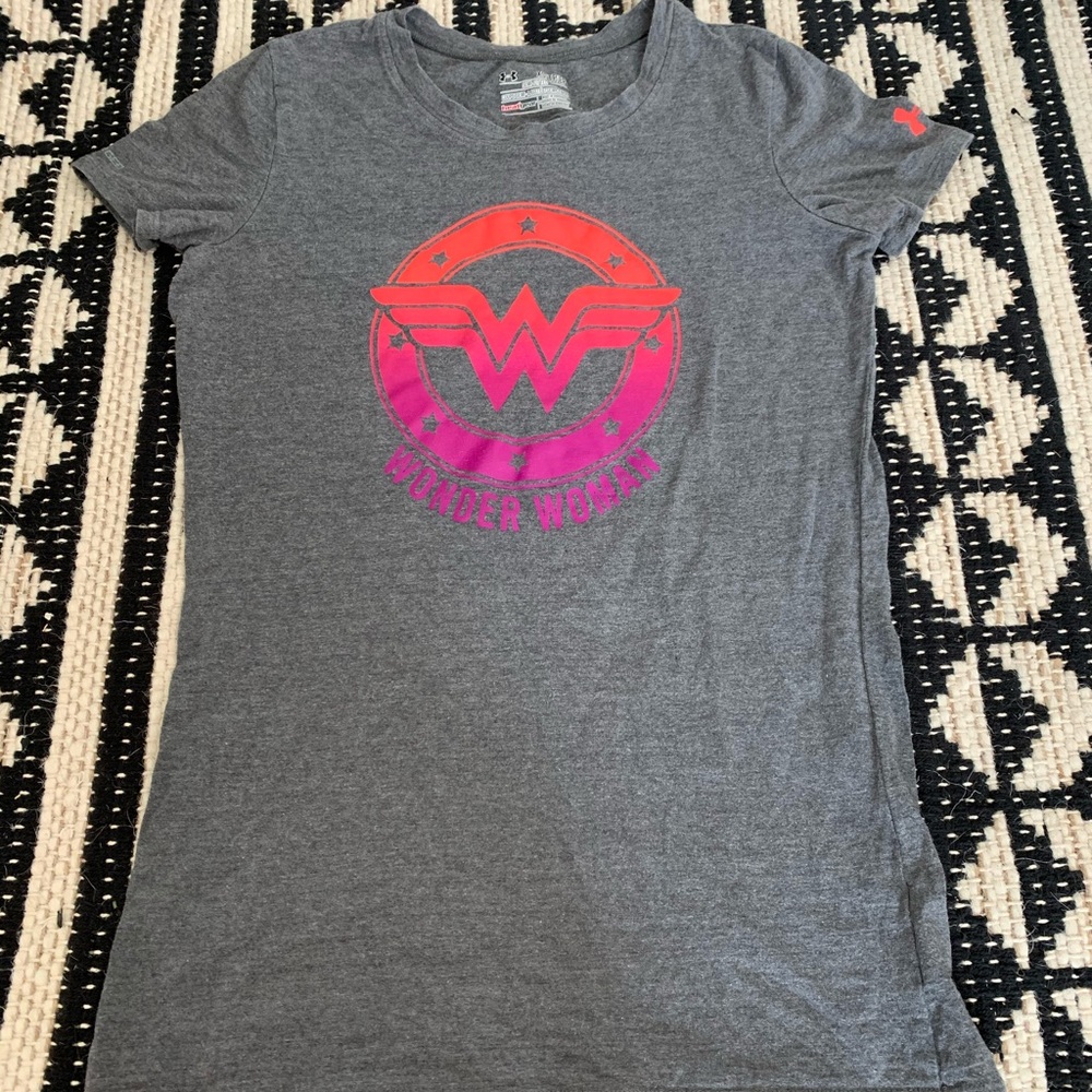UA Wonder Woman Active Top